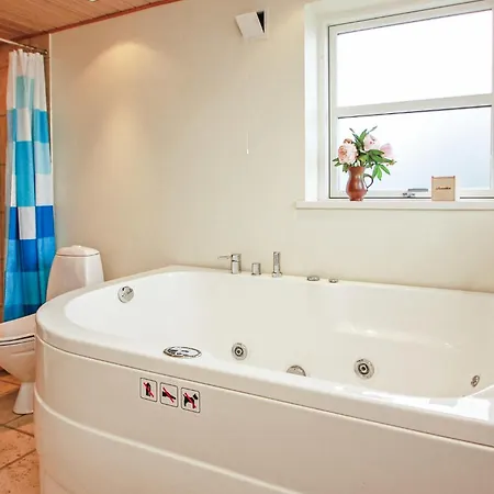 Pet Friendly Home In Aabenraa With Wifi